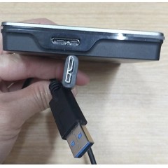 东芝(TOSHIBA) 1TB 移动硬盘 Slim系列 USB3.2 2.5英寸 银色 兼容Mac 金属超薄 密码保护 轻松备份 高速传输